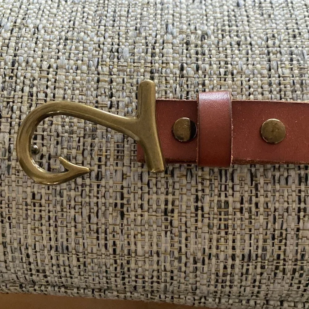 GAP  leather  belt